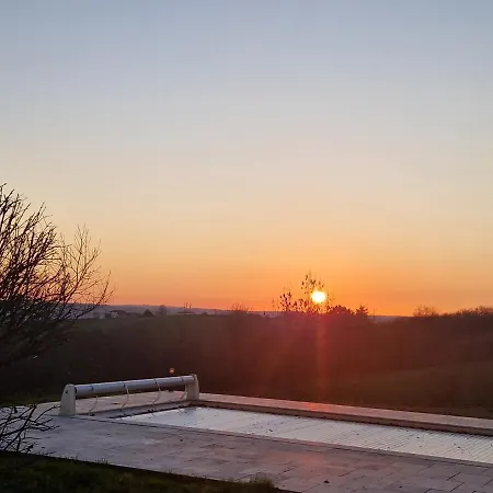Les Cotes - Charming With Heated Swimming Pool Palluaud